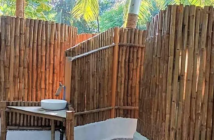 Georgia's Neverland Daanbantayan